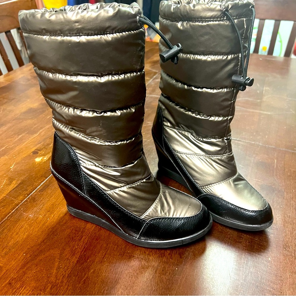 Cougar‎ Boots Hidden Wedge Gander Waterproof Insulated Puffer Winter Snow Heel